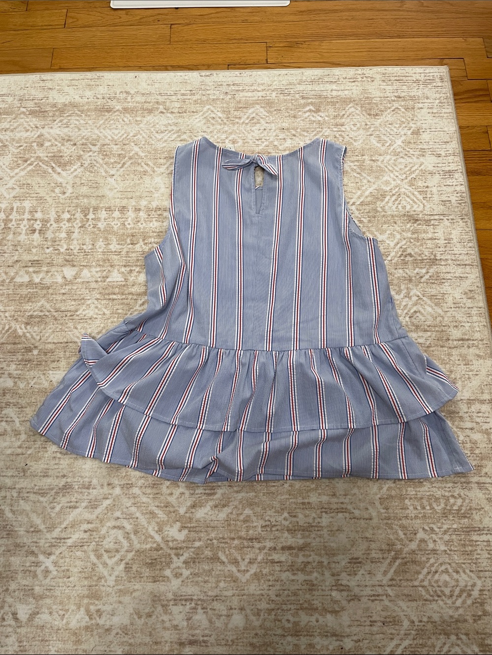 Vineyard Vines Women’s Summer Tops Lot of 4 Size Large/12 - Picture 4 of 14